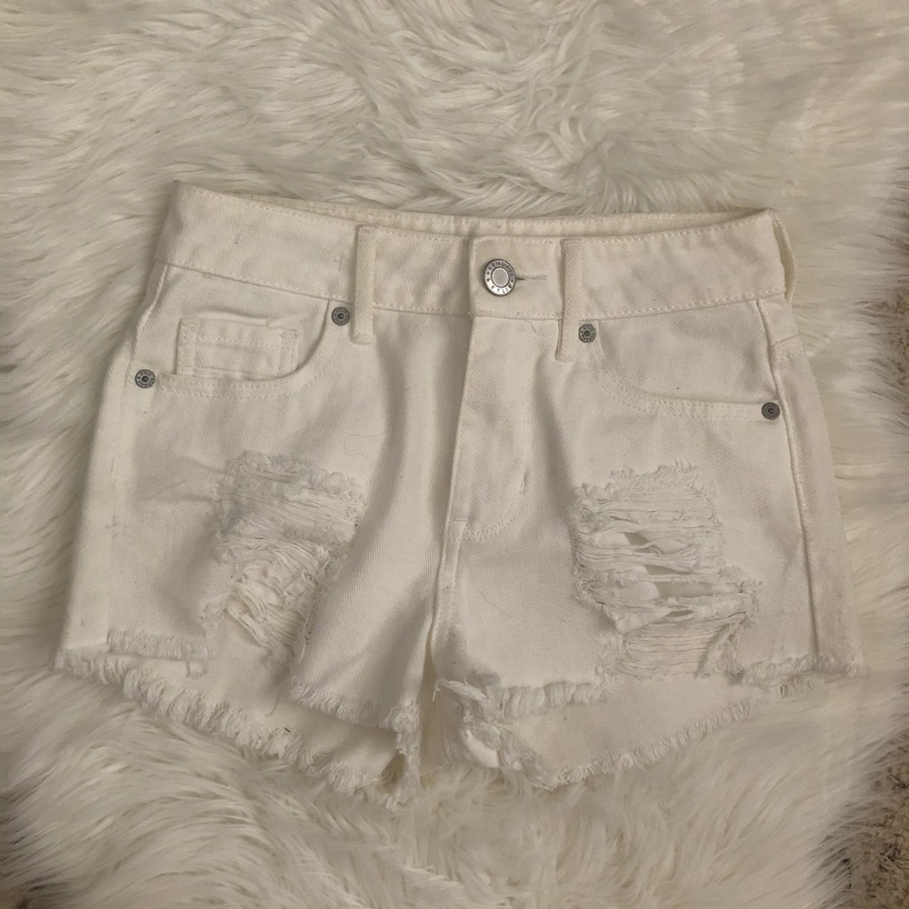 KENDALL AND KYLIE DISTRESSED SHORTS